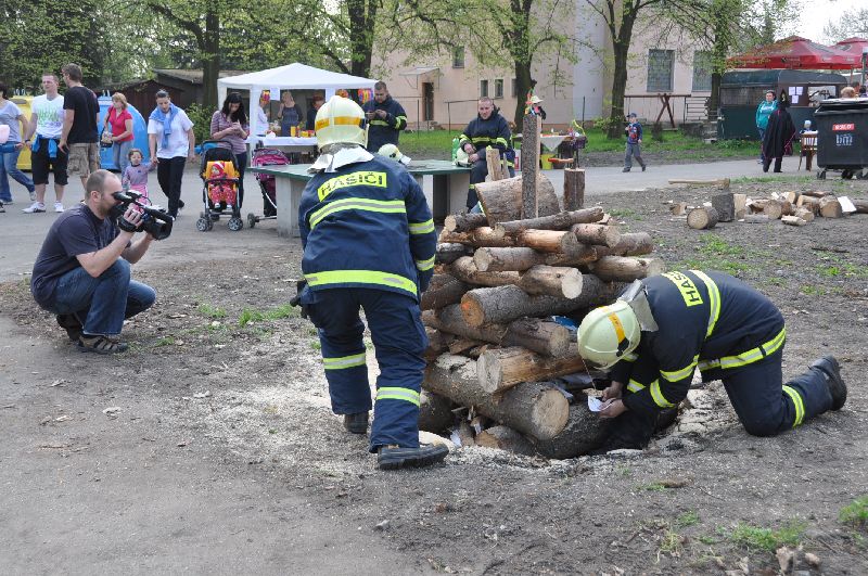 2013 04 30 pálení čarodějnic Záblatí 25